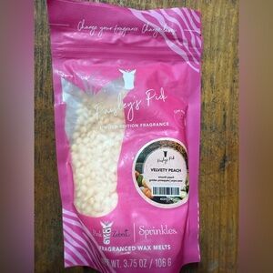 Pink Zebra Velvety Peach Sprinkles